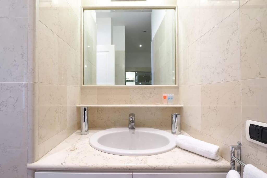 Ampio Bilocale City Life - Mirable Pm Milano Ngoại thất bức ảnh