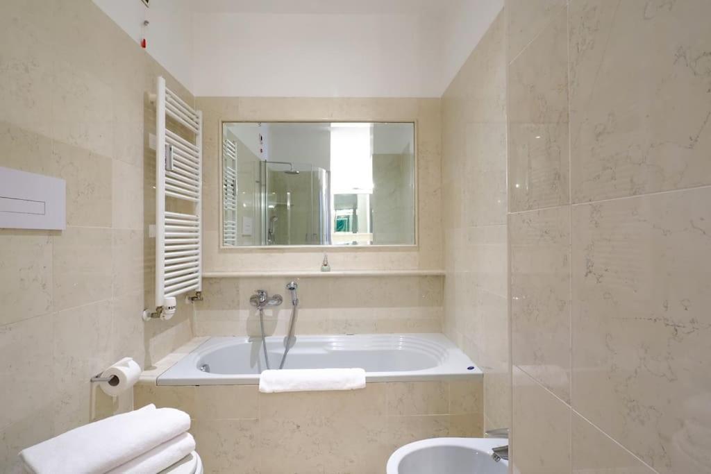 Ampio Bilocale City Life - Mirable Pm Milano Ngoại thất bức ảnh