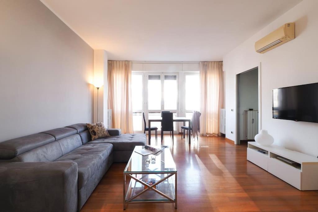 Ampio Bilocale City Life - Mirable Pm Milano Ngoại thất bức ảnh
